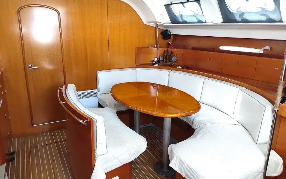 slider 21 Beneteau First 42S7