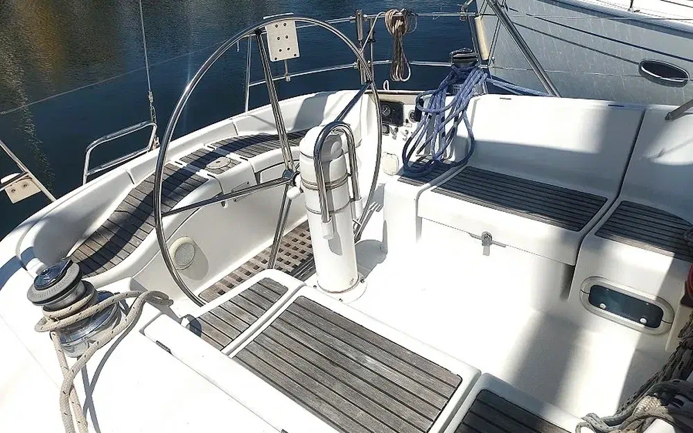 slider 8 Beneteau First 42S7