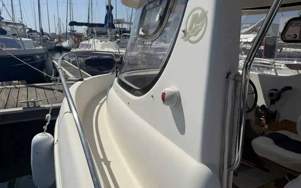 slider 3 Quicksilver 580 Pilothouse
