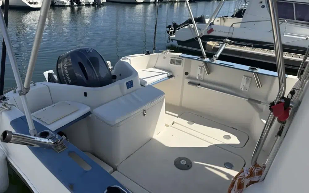 slider 4 Quicksilver 580 Pilothouse