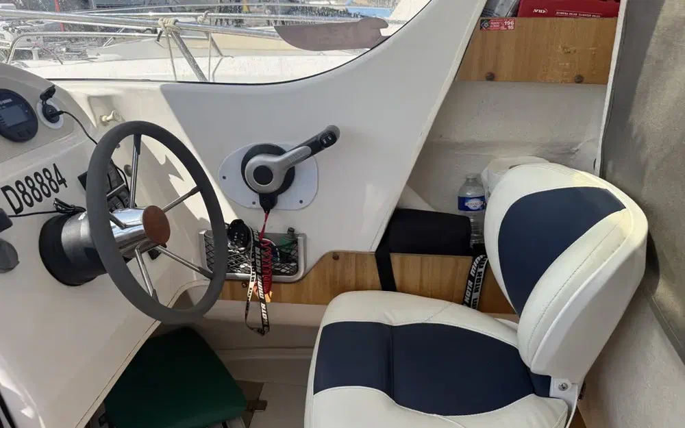 slider 8 Quicksilver 580 Pilothouse
