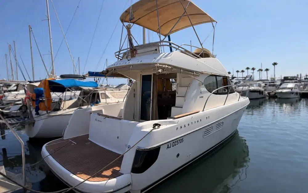 slider 0 Jeanneau Prestige 32