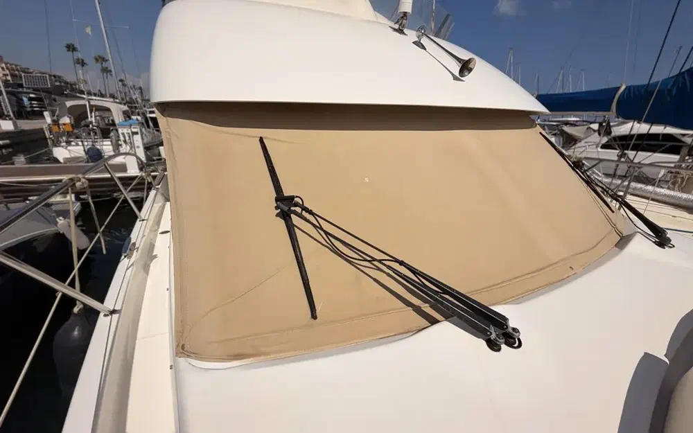 slider 11 Jeanneau Prestige 32