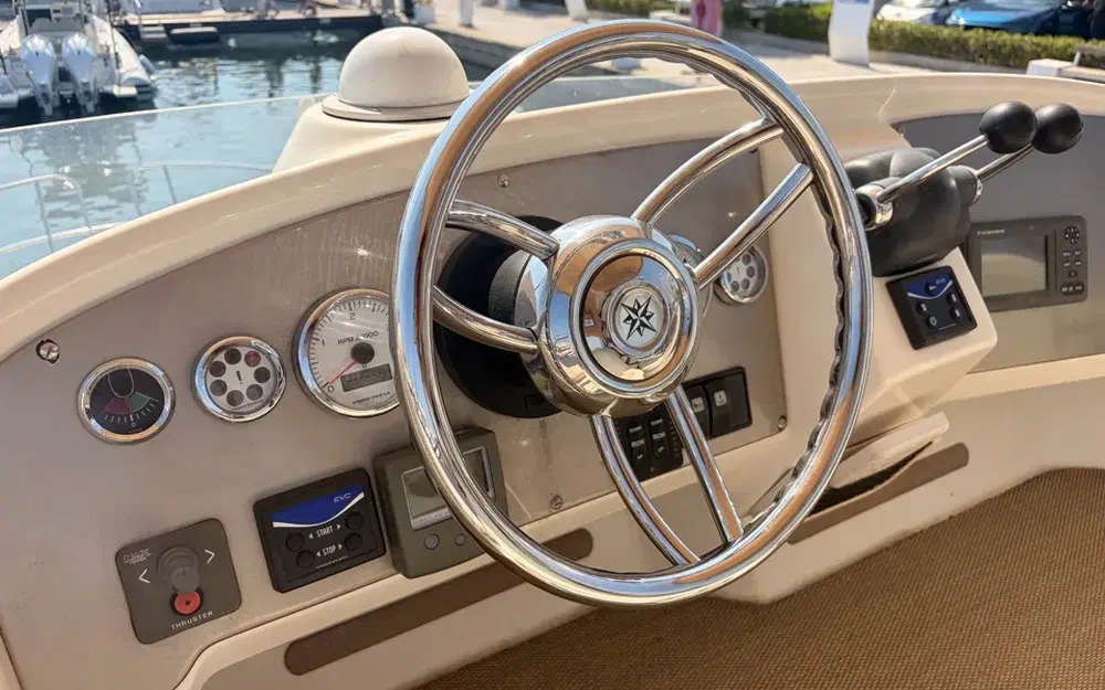 slider 17 Jeanneau Prestige 32