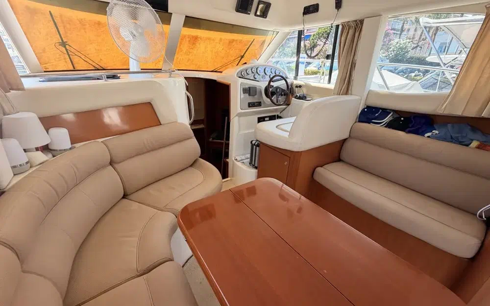 slider 20 Jeanneau Prestige 32