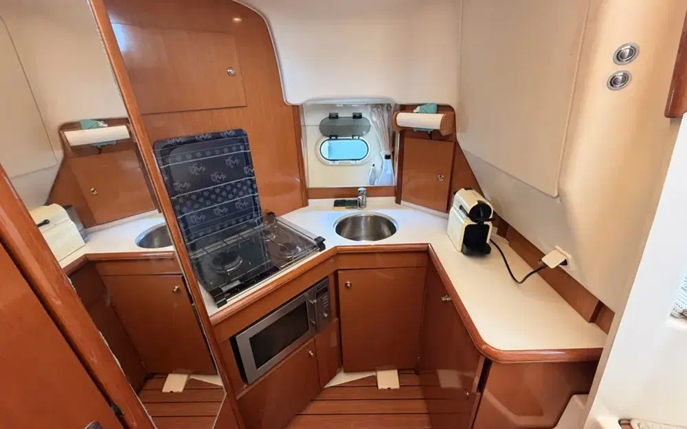 slider 33 Jeanneau Prestige 32