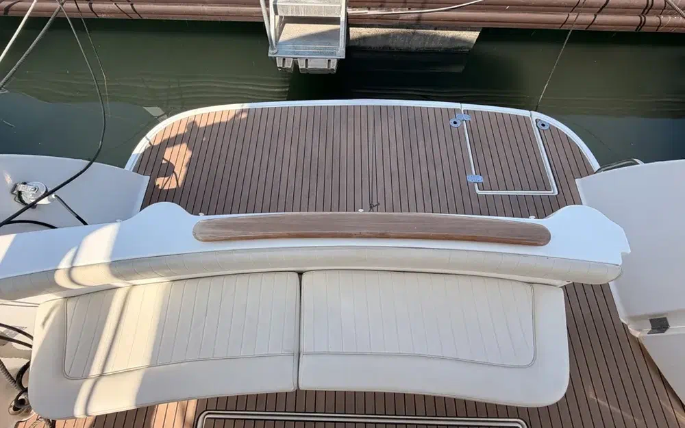 slider 4 Jeanneau Prestige 32