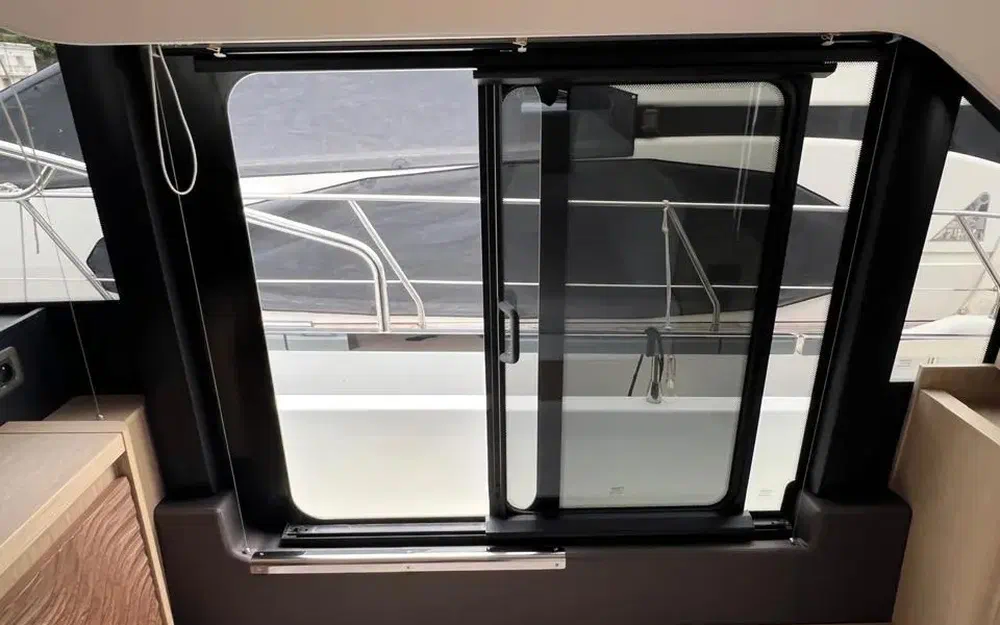 slider 20 Prestige Yachts F4.9