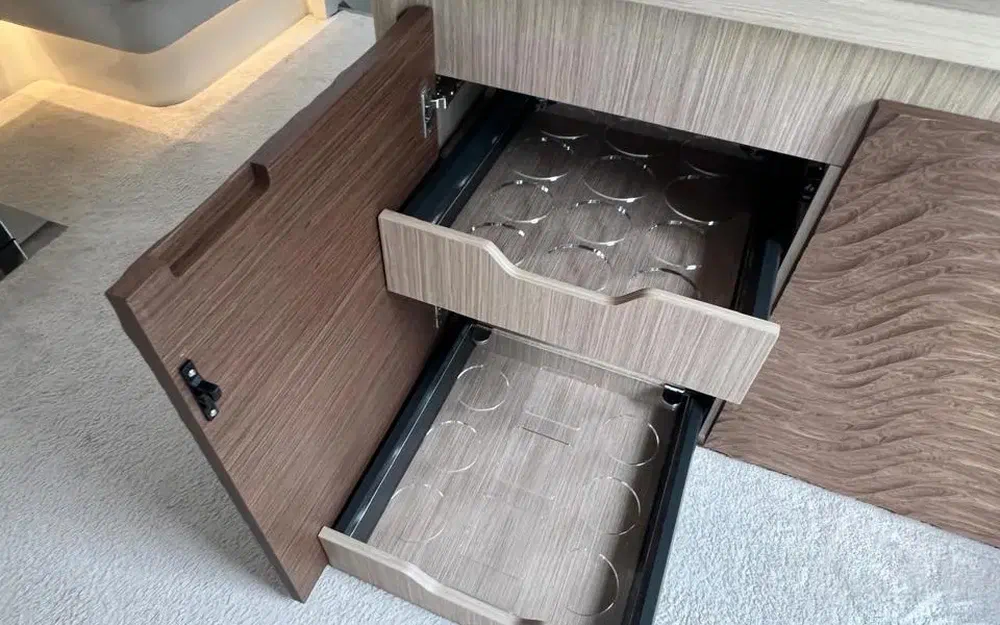 slider 21 Prestige Yachts F4.9
