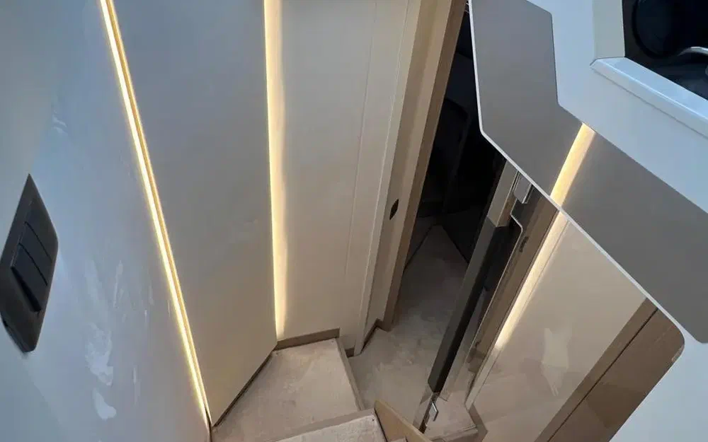 slider 24 Prestige Yachts F4.9