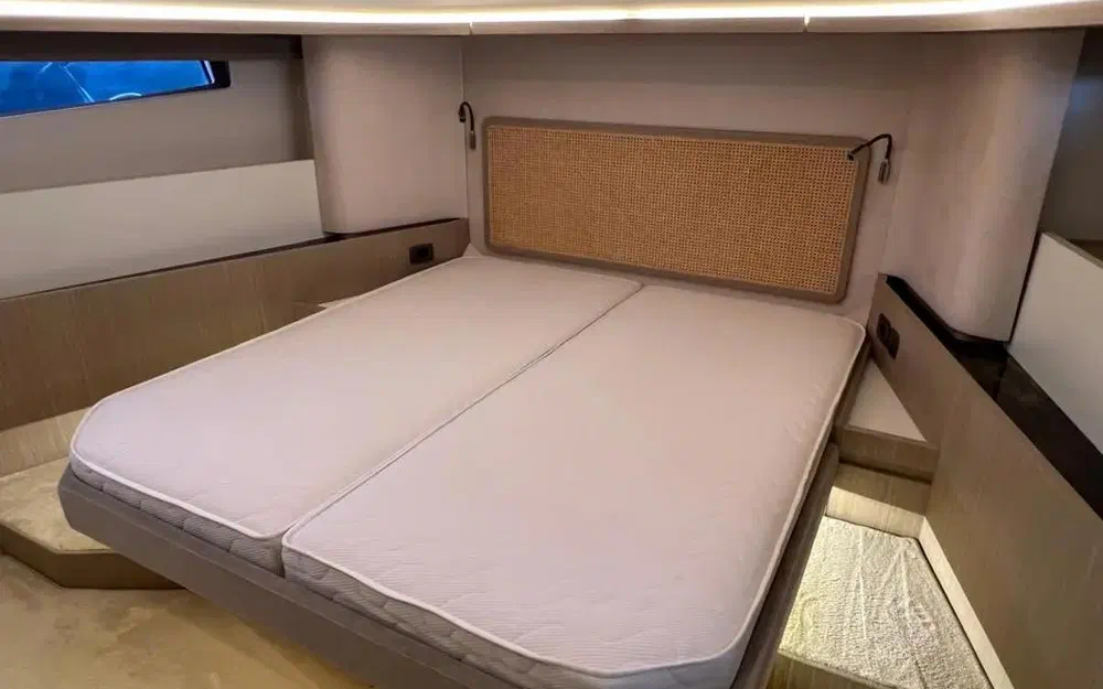 slider 25 Prestige Yachts F4.9