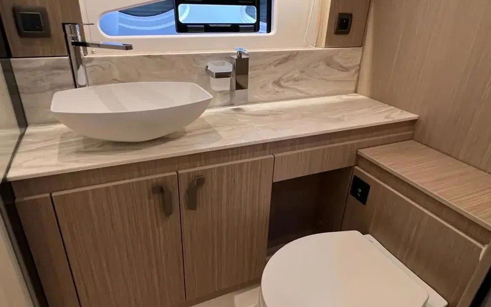 slider 31 Prestige Yachts F4.9