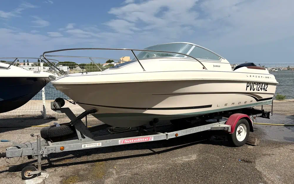 slider 0 Jeanneau Leader 545