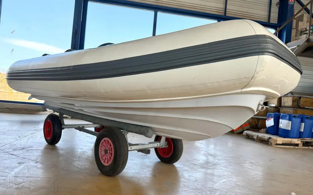 slider 8 Williams Performance Tenders Minijet 280
