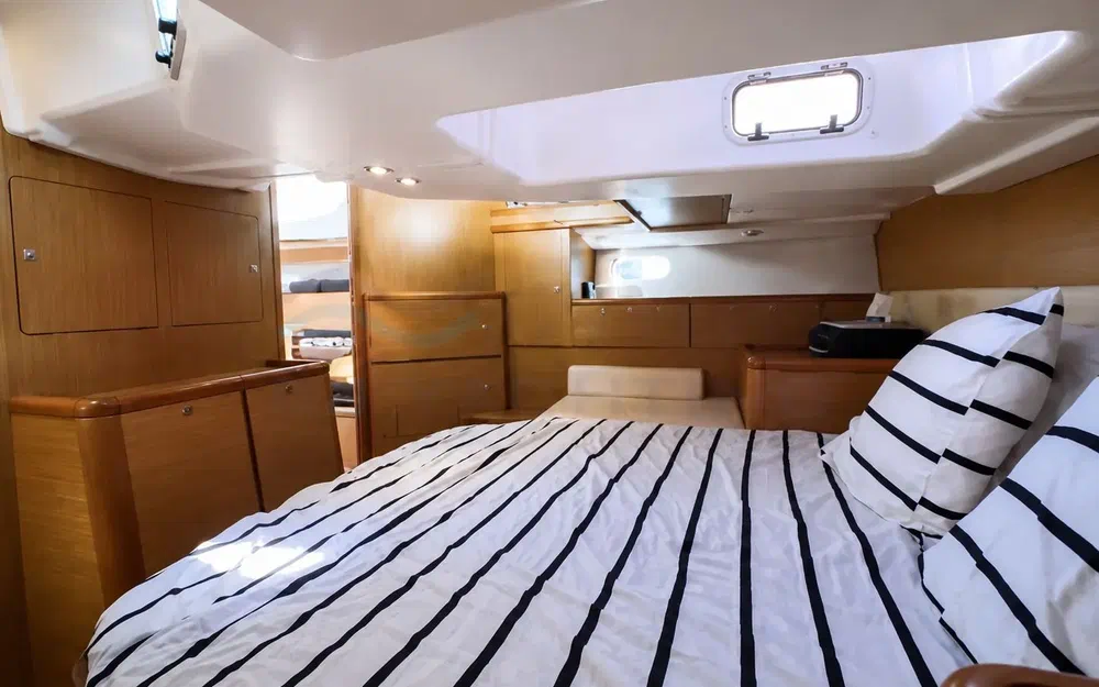 slider 9 Jeanneau Sun Odyssey 50 DS