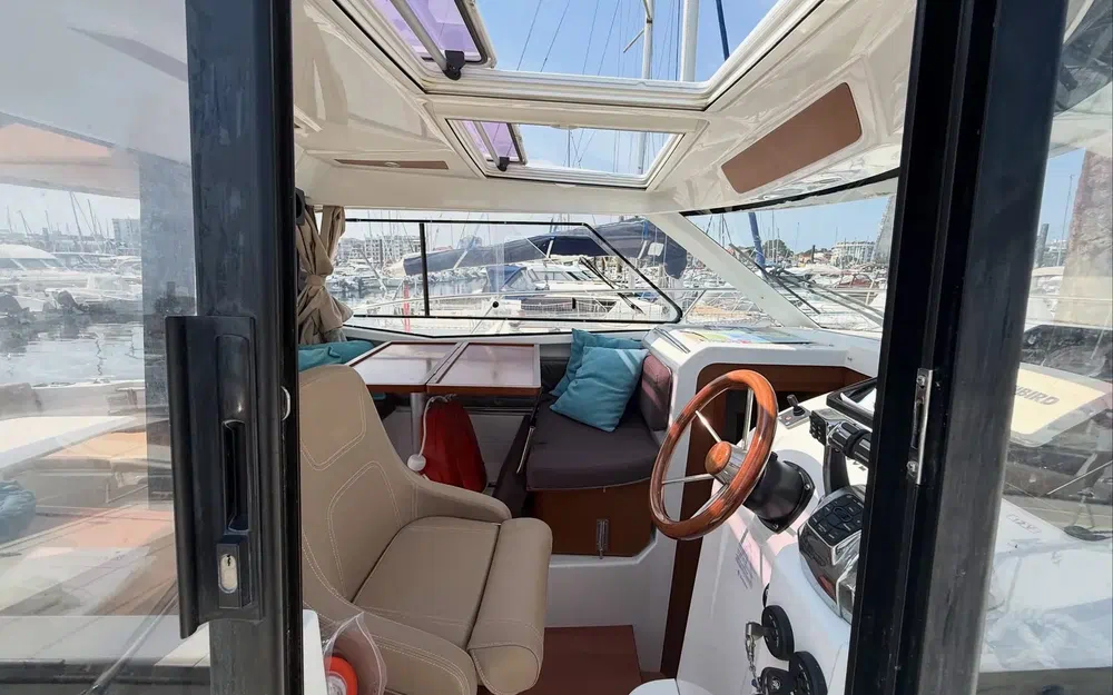 slider 12 Jeanneau Merry Fisher 855