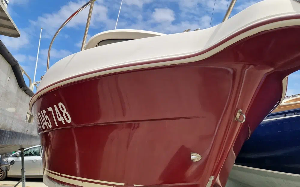 slider 1 Quicksilver Arvor 230 AS