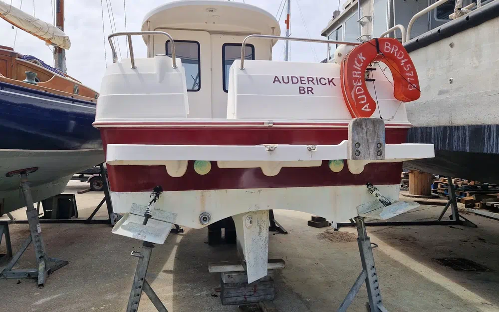 slider 2 Quicksilver Arvor 230 AS