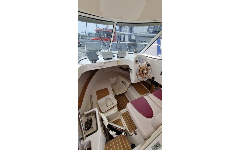 slider 8 Quicksilver Arvor 230 AS