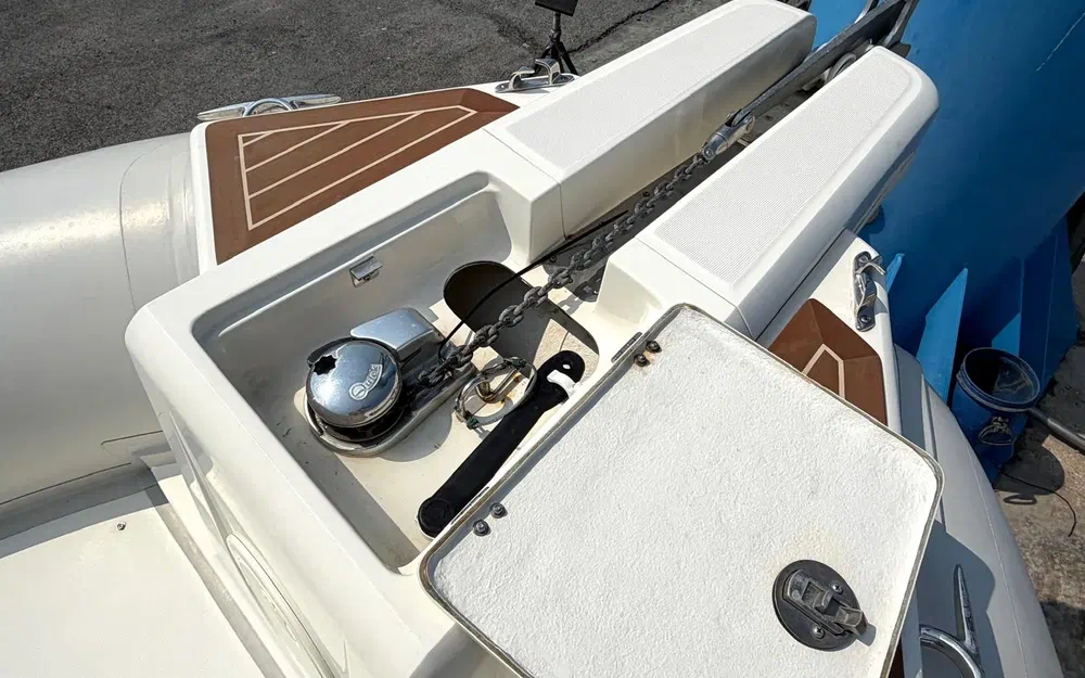 slider 8 Capelli Tempest 770