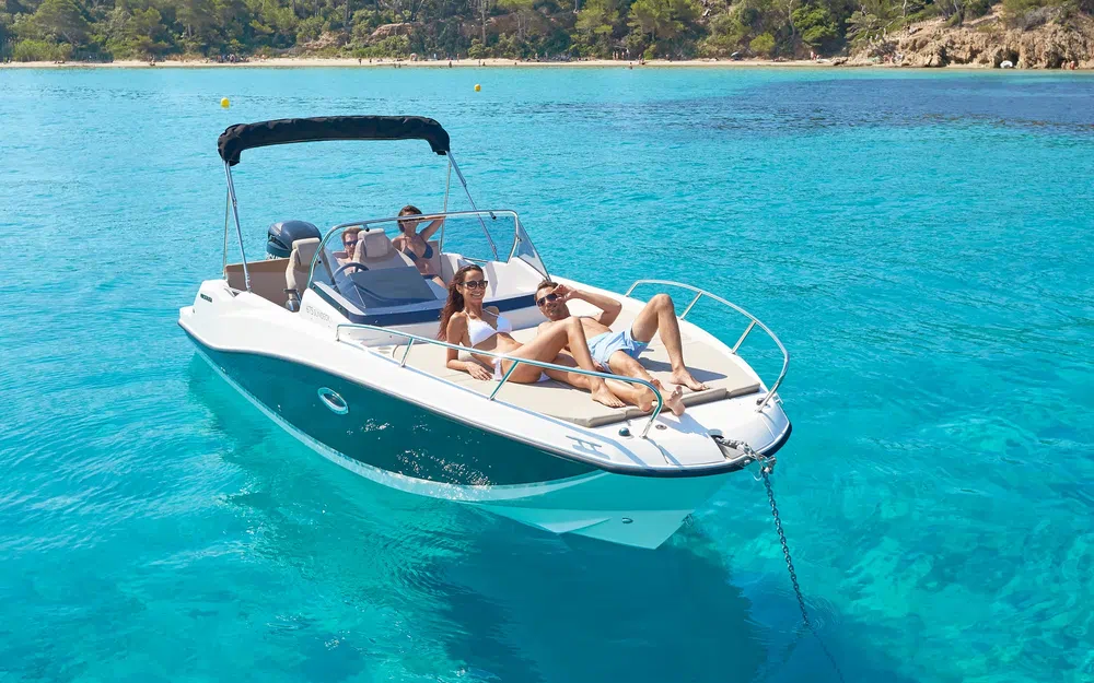 slider 8 Quicksilver Activ 675 Sundeck