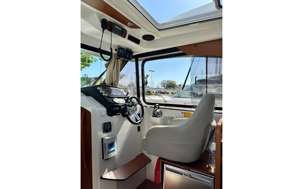 slider 17 Beneteau Antares 30 S