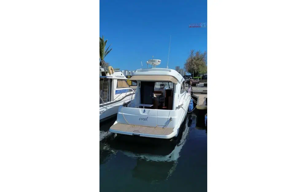 slider 1 Beneteau Antares 30 S