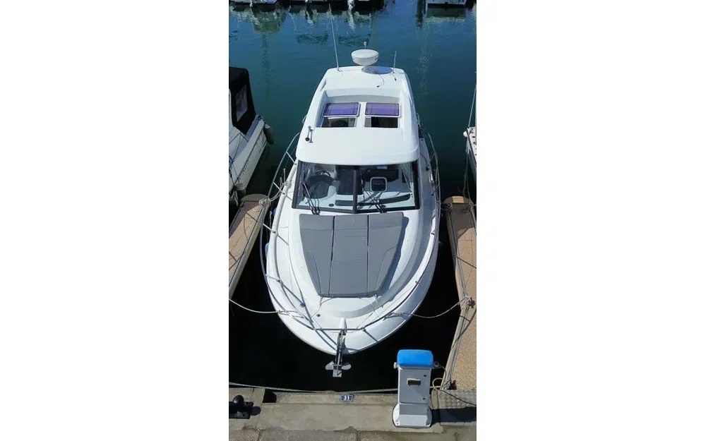slider 3 Beneteau Antares 30 S