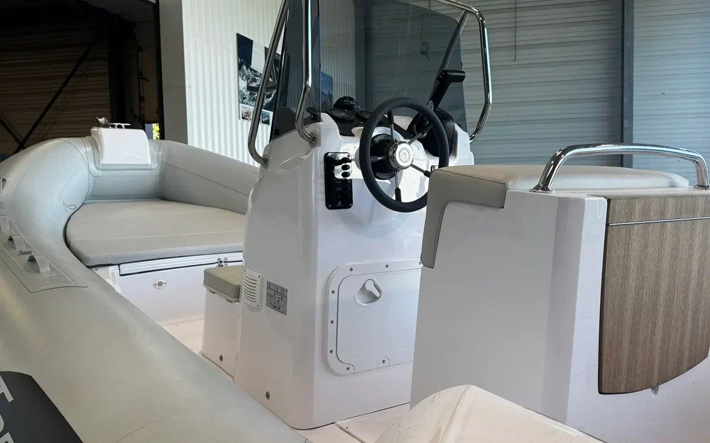 slider 3 Capelli Tempest 630