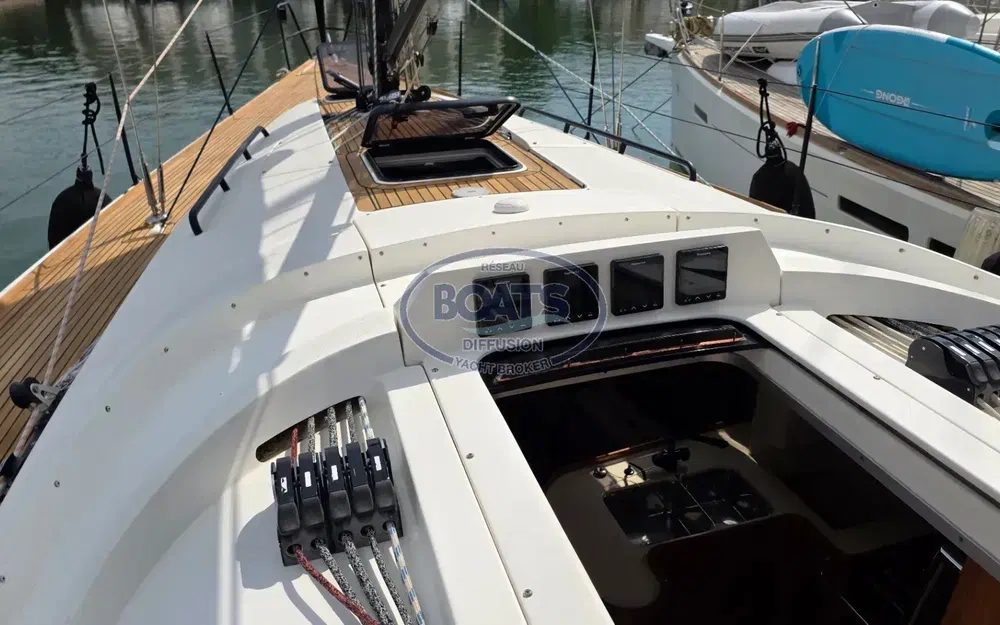 slider 6 X-Yachts X-43
