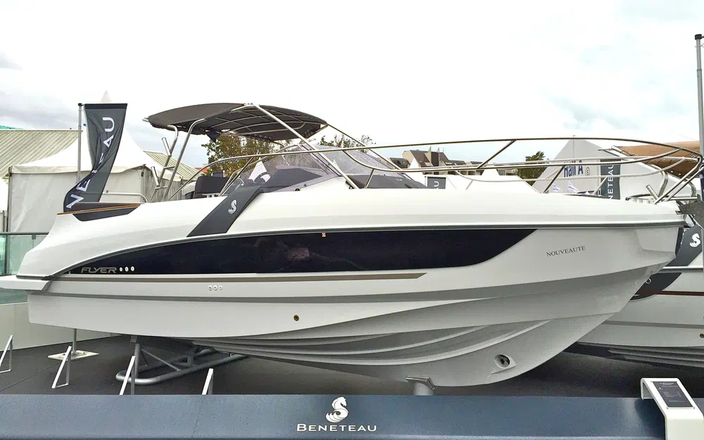 slider 19 Beneteau Flyer 8.8 SUNdeck