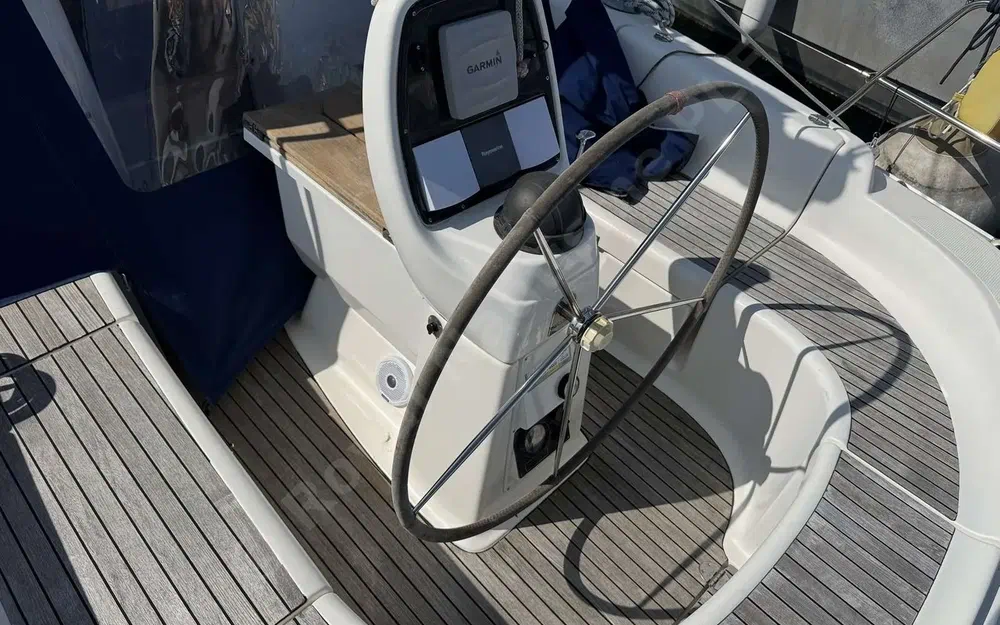 slider 9 Bavaria 37 Cruiser