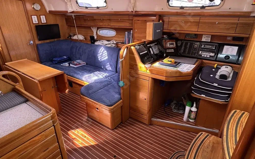 slider 19 Bavaria 37 Cruiser