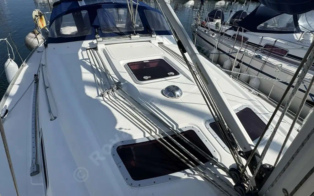 slider 6 Bavaria 37 Cruiser