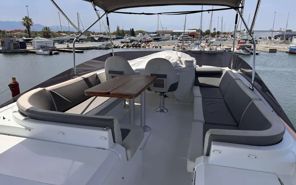 slider 14 Beneteau Swift Trawler 50