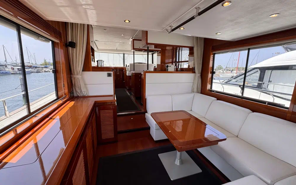 slider 16 Beneteau Swift Trawler 50