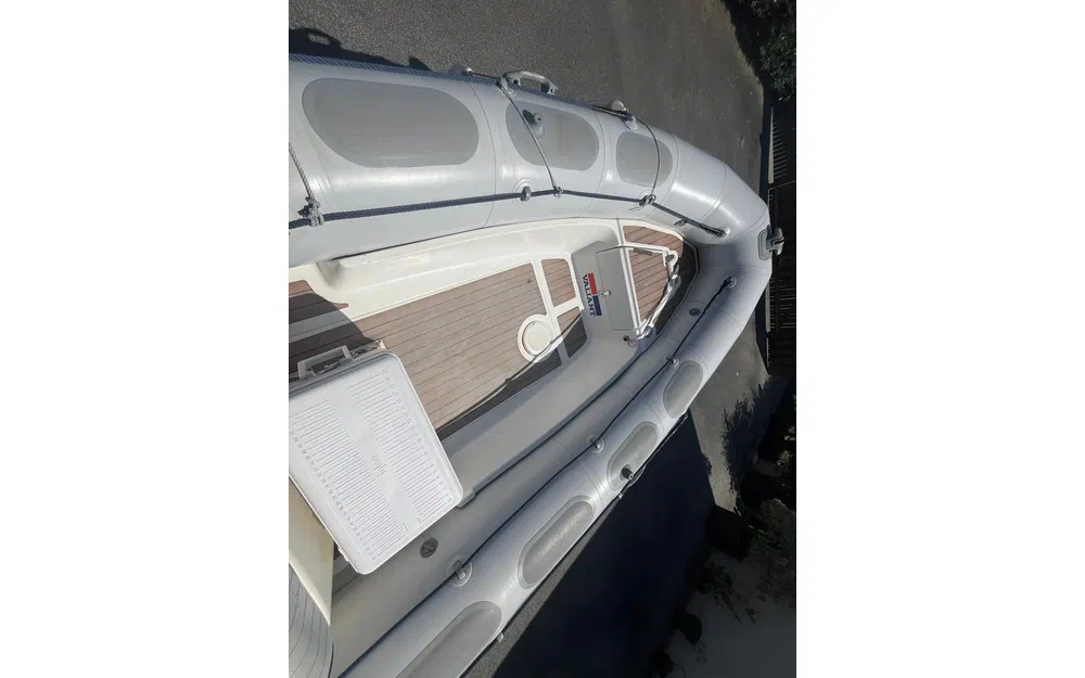 slider 15 Valiant V 520