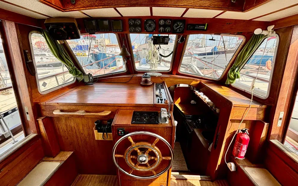 slider 23 Siltala Yachts Nauticat 33