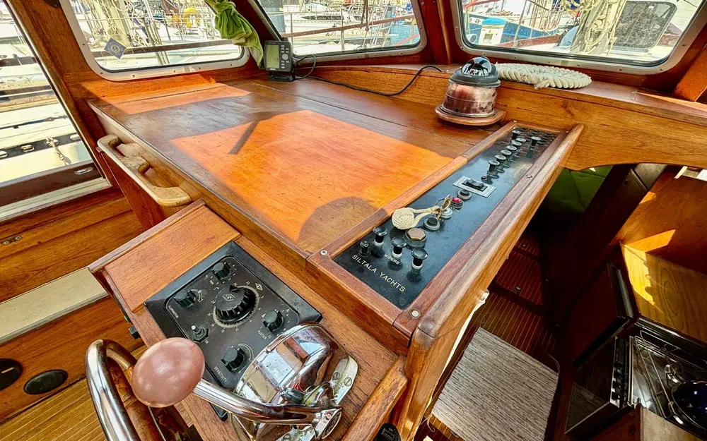 slider 28 Siltala Yachts Nauticat 33