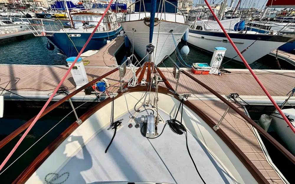 slider 12 Siltala Yachts Nauticat 33
