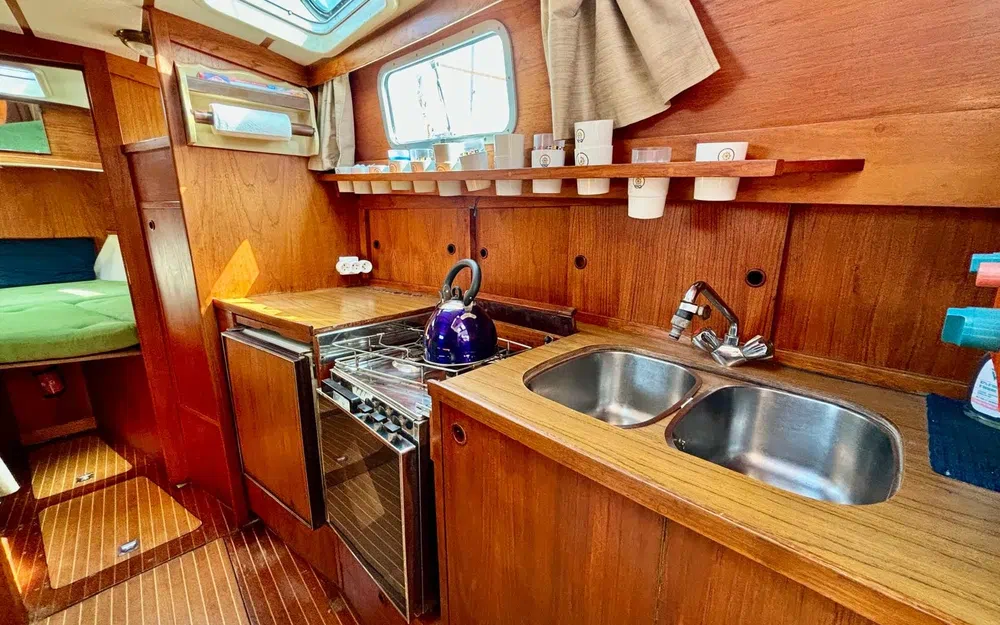 slider 21 Siltala Yachts Nauticat 33