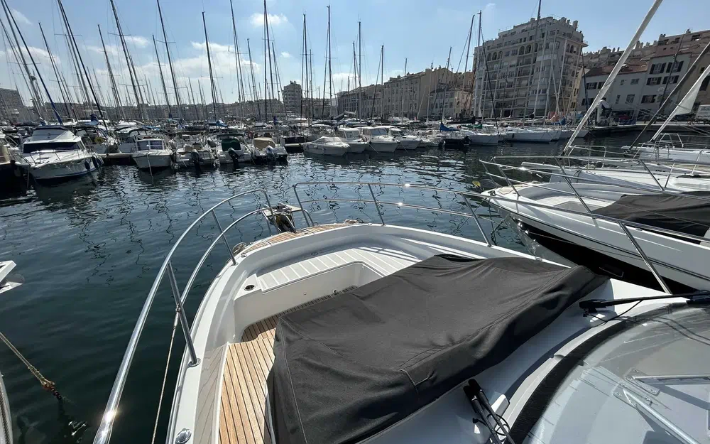 slider 9 Jeanneau Cap Camarat 12.5 WA
