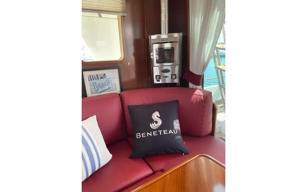 slider 7 Beneteau Swift Trawler 42