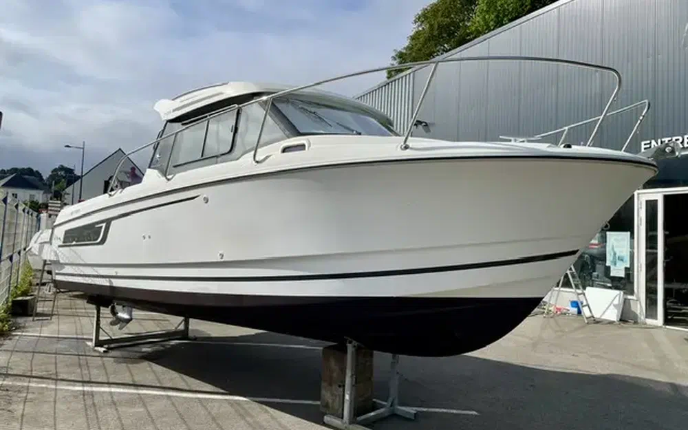 slider 3 Jeanneau Merry Fisher 795
