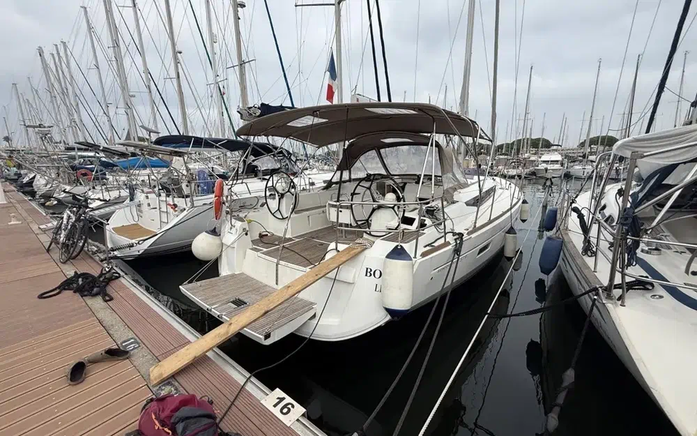 slider 21 Jeanneau Sun Odyssey 519