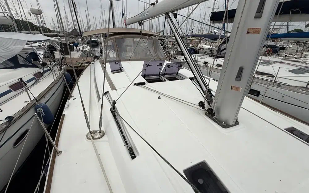 slider 27 Jeanneau Sun Odyssey 519