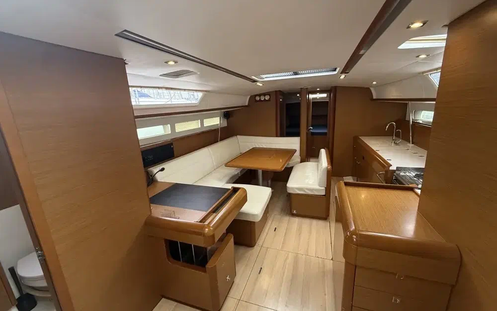 slider 35 Jeanneau Sun Odyssey 519