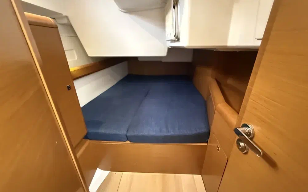 slider 6 Jeanneau Sun Odyssey 519