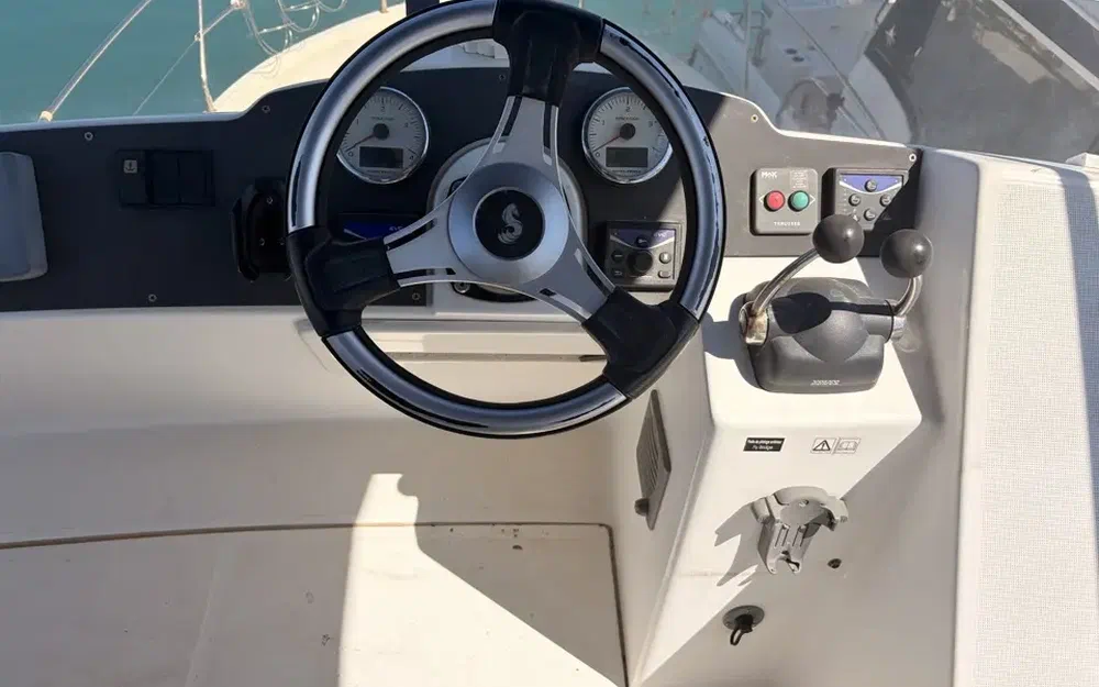 slider 12 Beneteau Antares 980