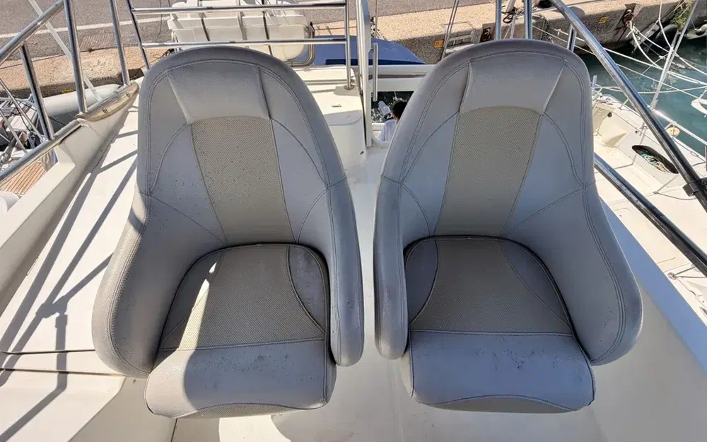 slider 13 Beneteau Antares 980